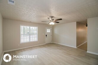 5862 Homestead Cir in Rex, GA - Building Photo - Building Photo