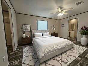 6571 Hidden Oaks Dr in North Fort Myers, FL - Building Photo - Building Photo