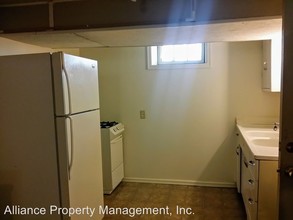 909 Leavenworth St in Manhattan, KS - Building Photo - Building Photo