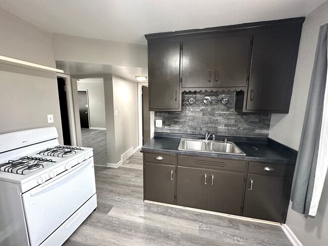 4203-4203 W Fond du Lac Ave in Milwaukee, WI - Building Photo - Building Photo