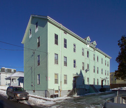 85 Davis St in Fall River, MA - Building Photo - Building Photo