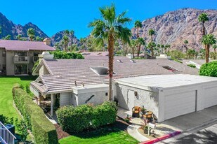 46552 Arapahoe Cir in Indian Wells, CA - Building Photo