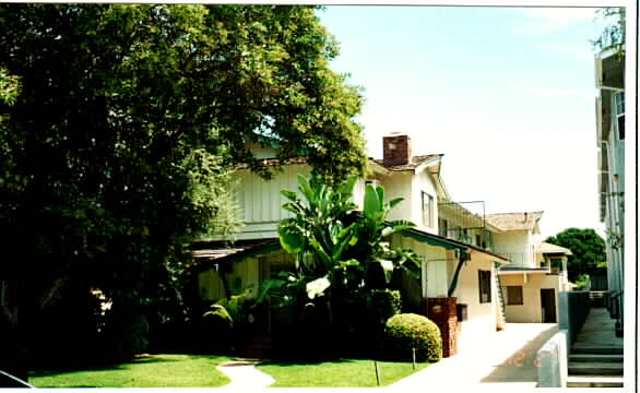 720 S Sierra Vista in Alhambra, CA - Building Photo