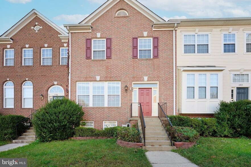 685 Springhouse Square SE in Leesburg, VA - Building Photo