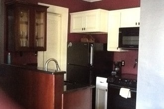 613 E Ridgewood St, Unit Unit7 in Orlando, FL - Building Photo - Building Photo