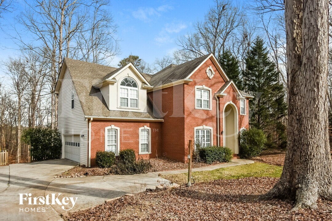 47 Camelot Ct in Braselton, GA - Building Photo