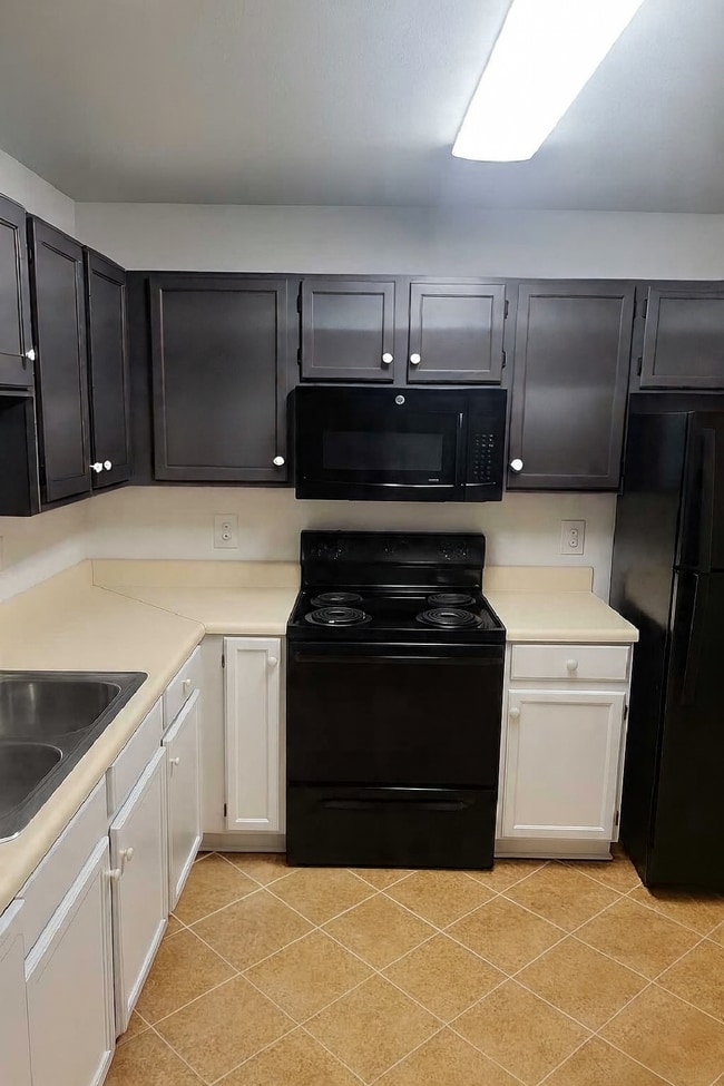 2182 Timberwood Cir S in Tallahassee, FL - Building Photo - Building Photo