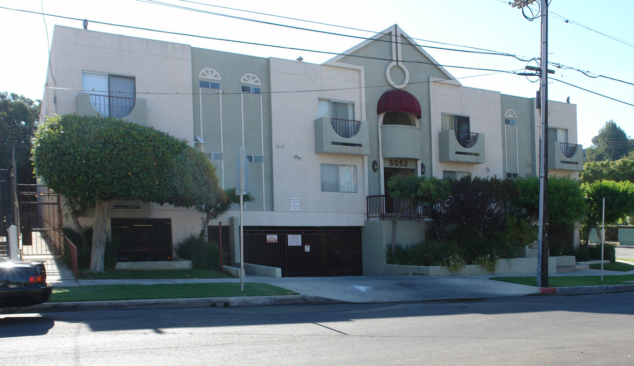 Argus Apartments in Los Angeles, CA - Building Photo