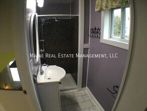 18 Linden St in Bangor, ME - Building Photo - Building Photo