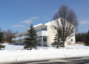 Dawnwood Senior Apartments in Hudson, NY - Building Photo - Building Photo