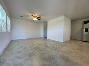 749 Pickled Pepper Pl in Henderson, NV - Building Photo - Building Photo