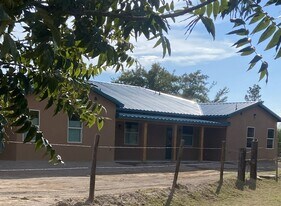 1011 Wiley Ave in Las Cruces, NM - Building Photo