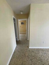 1040 SW 7th St in Miami, FL - Building Photo - Building Photo