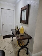 11821 SW 18th St in Miami, FL - Building Photo - Building Photo