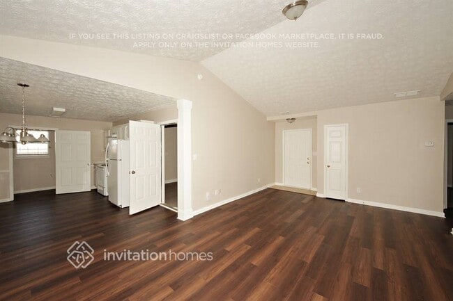 185 Mountainview Dr in Covington, GA - Foto de edificio - Building Photo