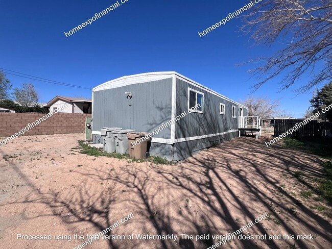 19127 Danbury Ave in Hesperia, CA - Building Photo - Building Photo