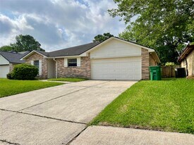 6310 Star Lake Dr in Humble, TX - Building Photo