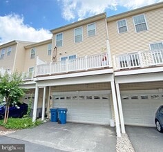 22493 Cambridgeport Square in Ashburn, VA - Building Photo - Building Photo
