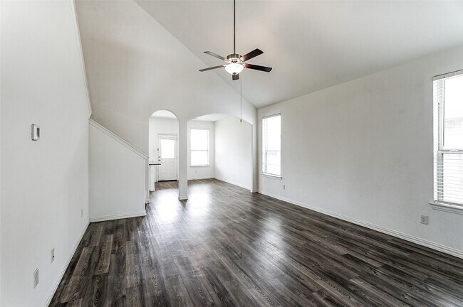 9011 Beacon Mill Dr in Cypress, TX - Building Photo - Building Photo