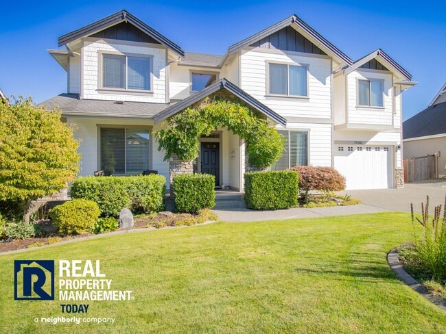 property at 17103 138th Ave E