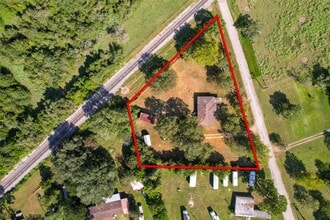 401 Anderson Rd in Cuero, TX - Building Photo - Building Photo