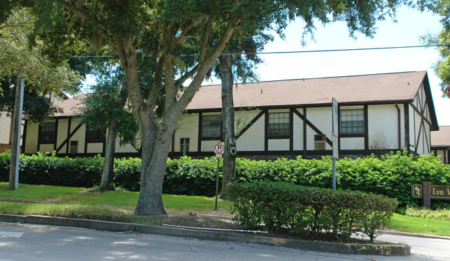 Lyn Village in DeLand, FL - Building Photo - Building Photo