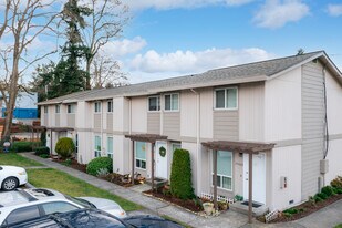 North Country Apartments in Shoreline, WA - Building Photo