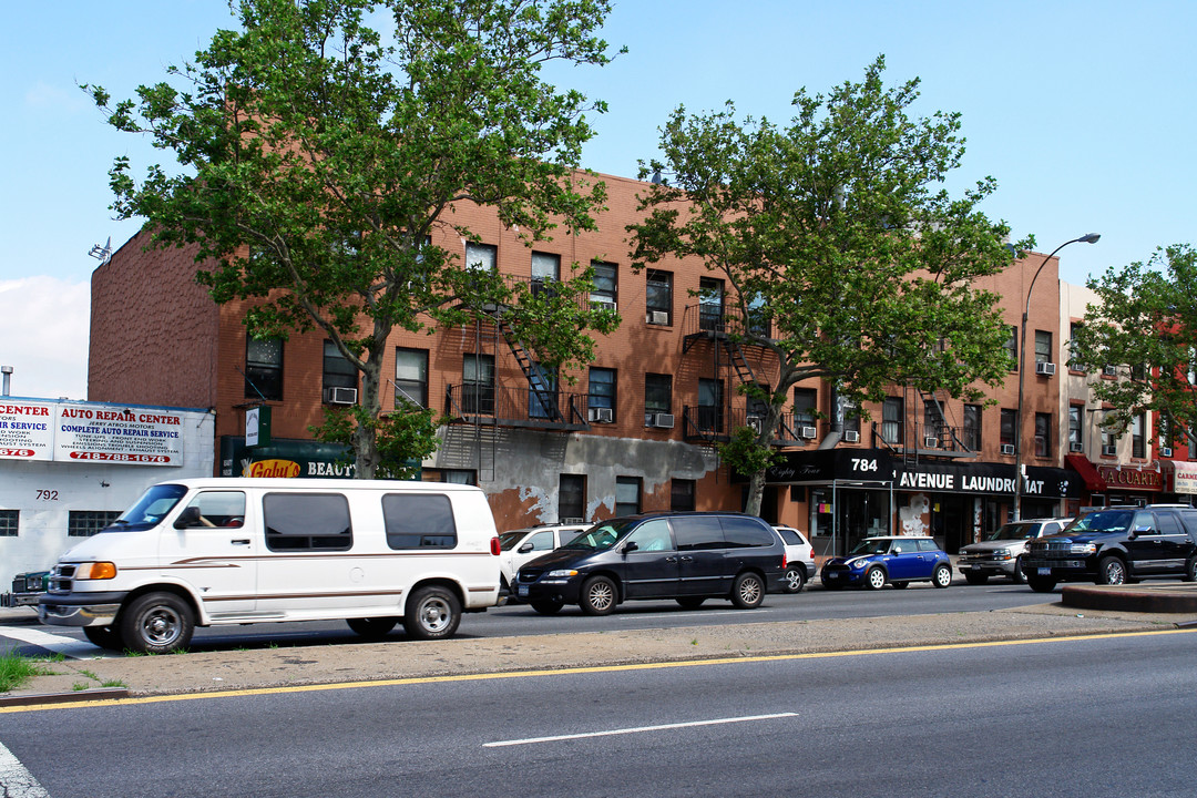 784 4th Ave in Brooklyn, NY - Foto de edificio