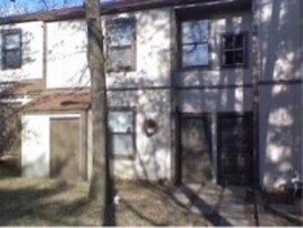 506 Bromley Estate in Pine Hill, NJ - Building Photo