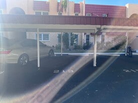 213 Buttonwood Cir, Unit 213 Buttonwood Circle in Seminole, FL - Building Photo