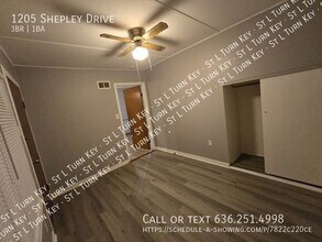 1205 Shepley Dr in St. Louis, MO - Building Photo - Building Photo