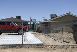 15418 Outer Bear Valley Rd in Victorville, CA - Building Photo - Building Photo