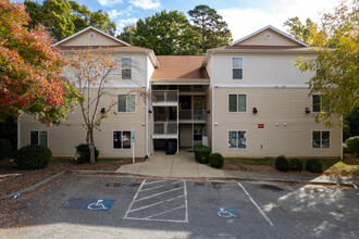 University Commons in Raleigh, NC - Building Photo - Building Photo