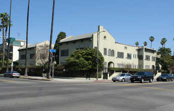 550 S St Andrews Pl in Los Angeles, CA - Foto de edificio - Building Photo