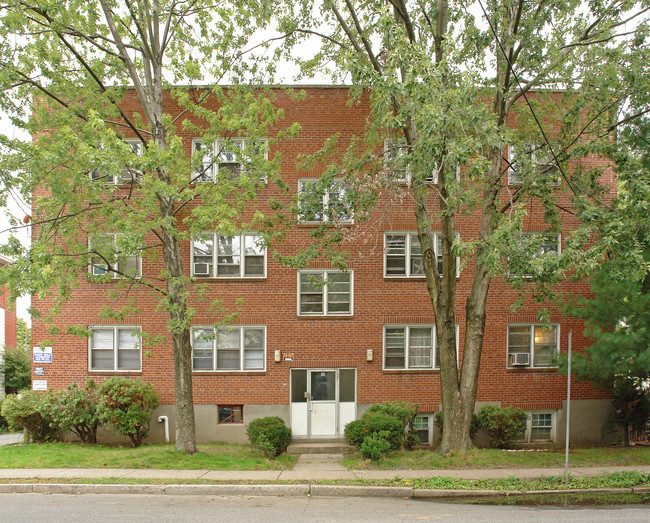 30 James St in Hartford, CT - Building Photo - Building Photo