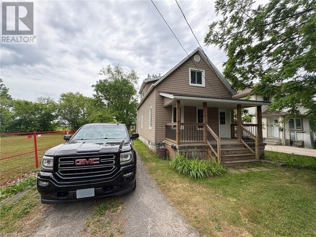 property at 1413 Station St
