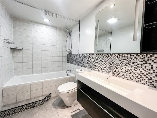 155 Brookline St in Cambridge, MA - Building Photo - Building Photo