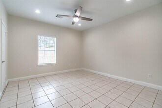 1110 Ryon St in Houston, TX - Building Photo - Building Photo