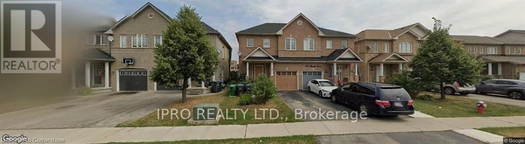 129 Sewells Ln in Brampton, ON - Building Photo