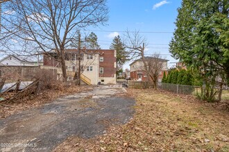 38 W Erie St in Albany, NY - Building Photo - Building Photo