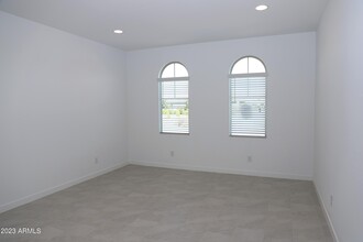 9316 W Sells Dr in Phoenix, AZ - Building Photo - Building Photo