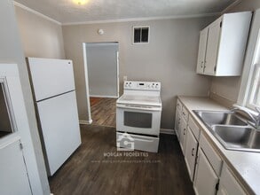 218 E Mulberry St in Anderson, IN - Foto de edificio - Building Photo