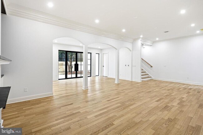 321 S 3rd St in Philadelphia, PA - Building Photo - Building Photo