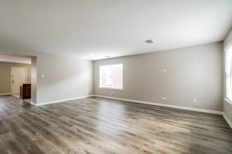 15406 Hensen Creek Dr in Houston, TX - Foto de edificio - Building Photo