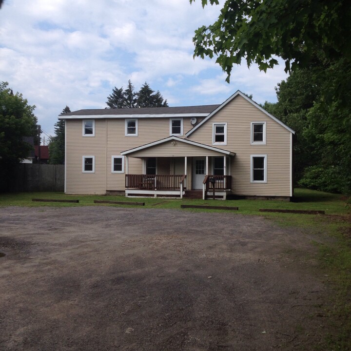 14 Park Pl in Canton, NY - Building Photo