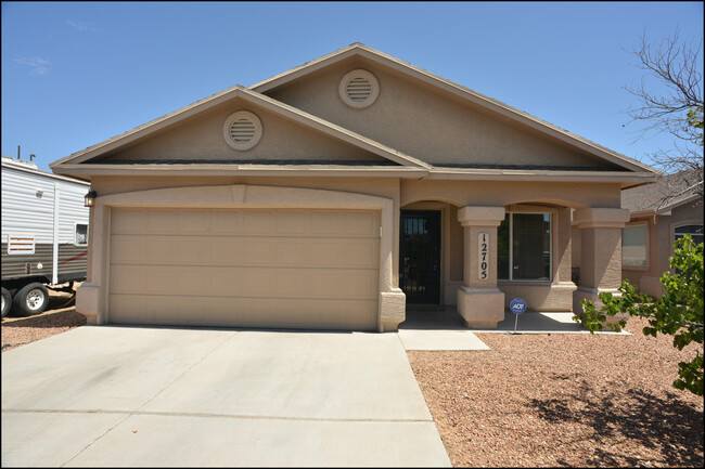 12705 Lorenzo Frias Ct in El Paso, TX - Building Photo - Building Photo