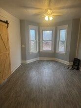 304 Arthur Ave in Hobart, IN - Foto de edificio - Building Photo