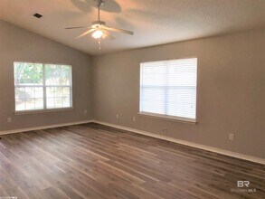 9839 Hollowbrook Ave in Fairhope, AL - Building Photo - Building Photo