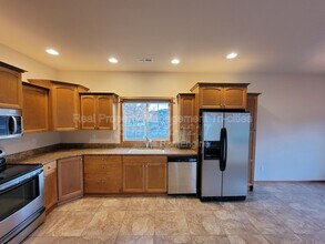 19 Jasmine Ln in Pasco, WA - Building Photo - Building Photo