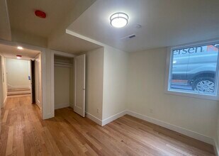 65 Cameron St in Brookline, MA - Foto de edificio - Building Photo